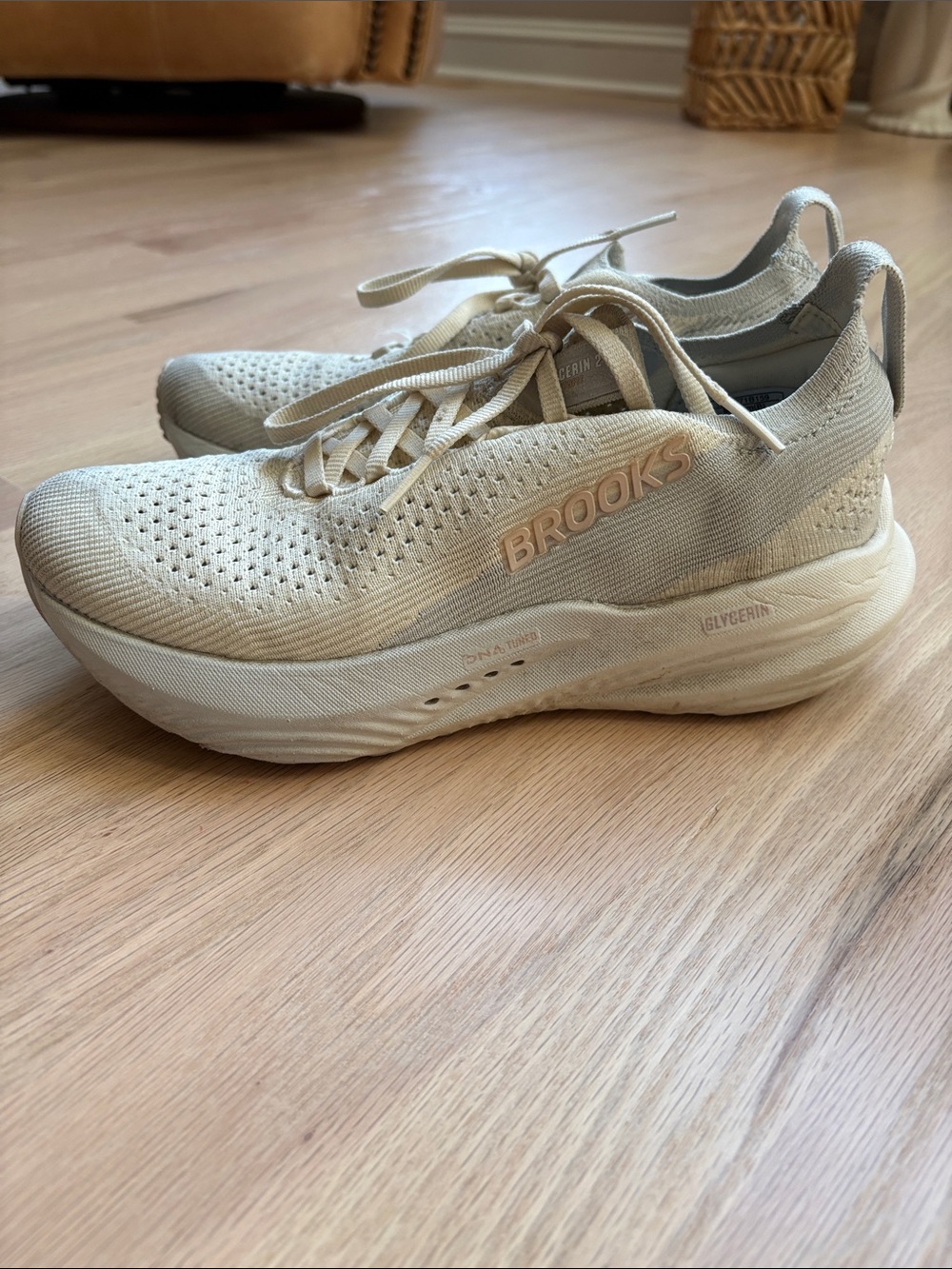 Brooks Glycerin Running Shoes in Cream
